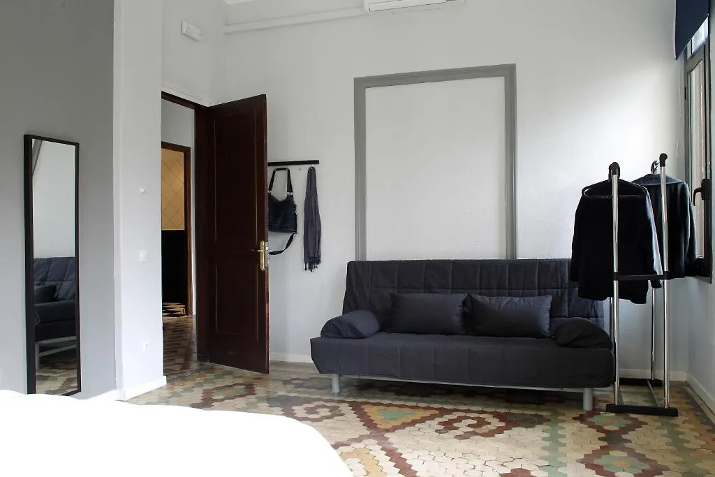 G And G Rooms Barcelona 2*,