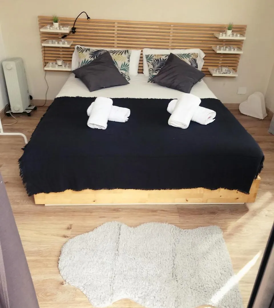 G And G Rooms Barcelona Guest house